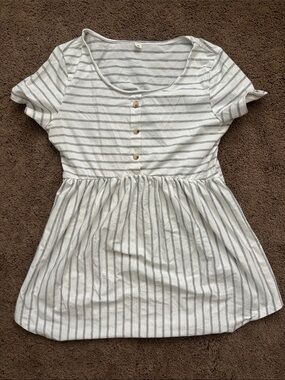 Women’s Maternity Casual Striped Short-Sleeve Peplum Top - White & Gray